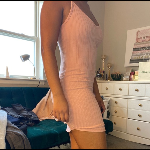 pink bodycon dress - Picture 2 of 4